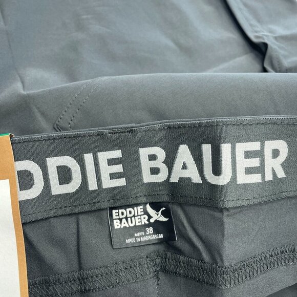 NEW Eddie Bauer Men's Size 38 Rainier 10" Tech Shorts Black Cargo Outdoor - Picture 4 of 7